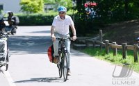 Tuebingen; Oberbuergermeister Boris Palmer auf dem Fahrrad