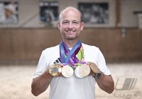 REITEN Olympische Spiele Paris 2024: Olympiasieger Michael Jung (Deutschland)